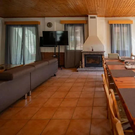 Kartzin Tis Madaris - Traditional 1996 Villa